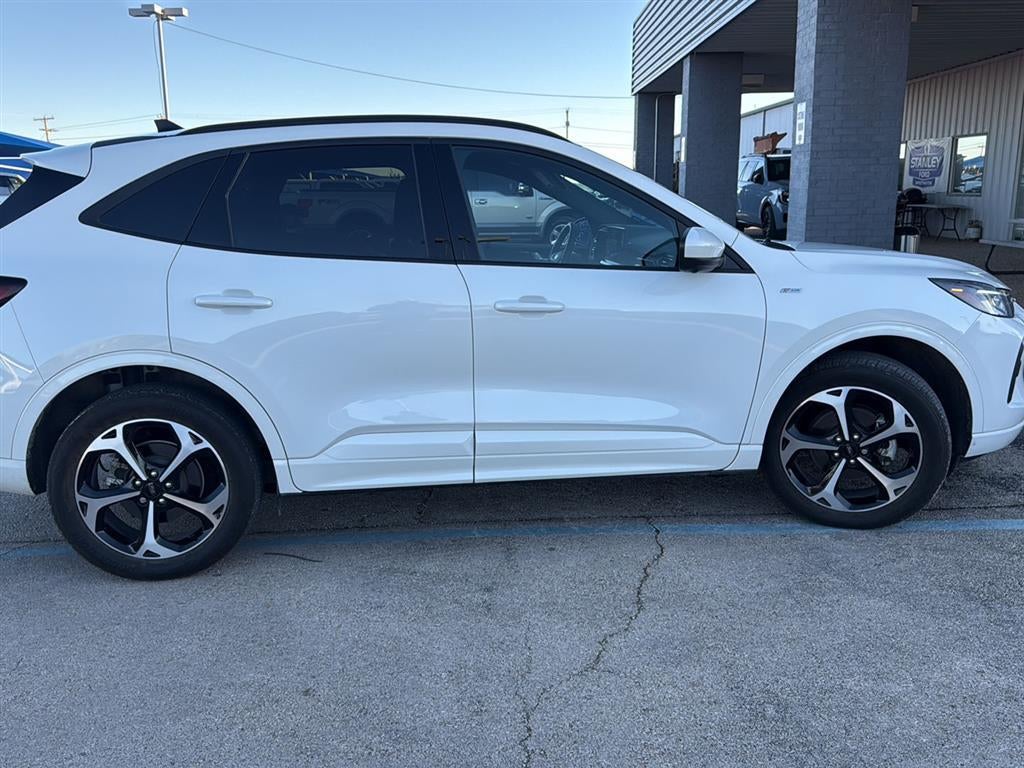 2023 Ford Escape ST-Line Select