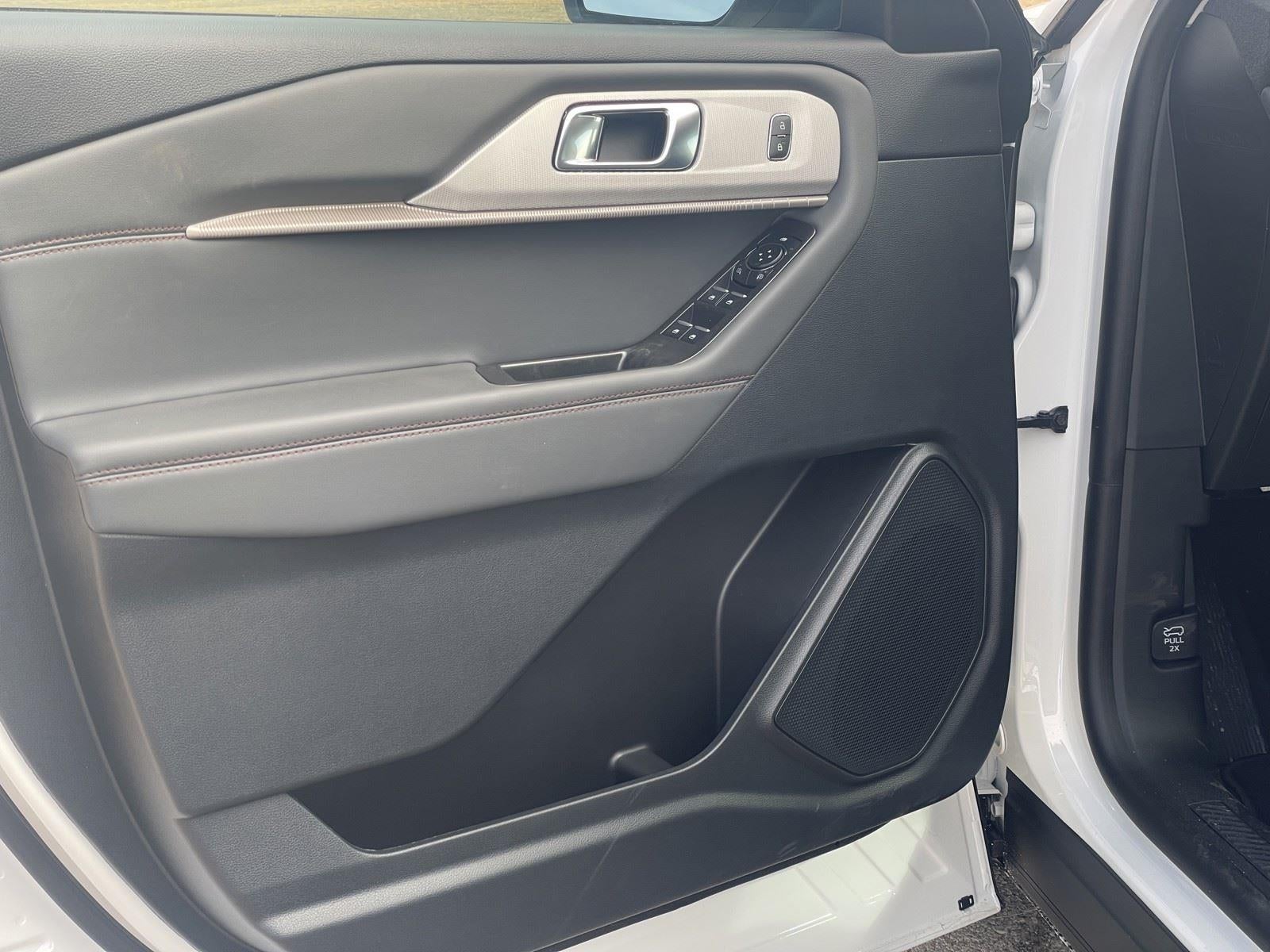 2026 Ford Explorer Active w/100A Pkg