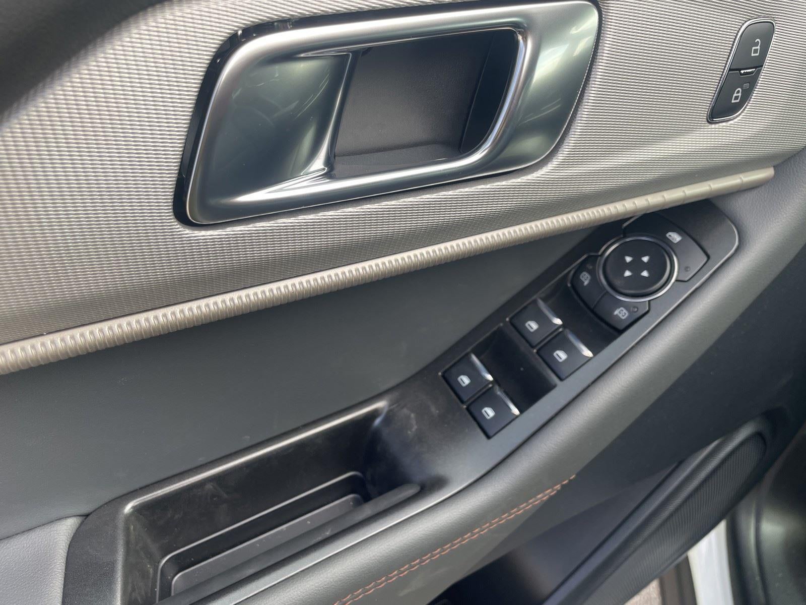 2026 Ford Explorer Active w/100A Pkg