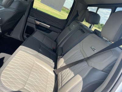 2026 Ford Super Duty F-250 SRW Platinum
