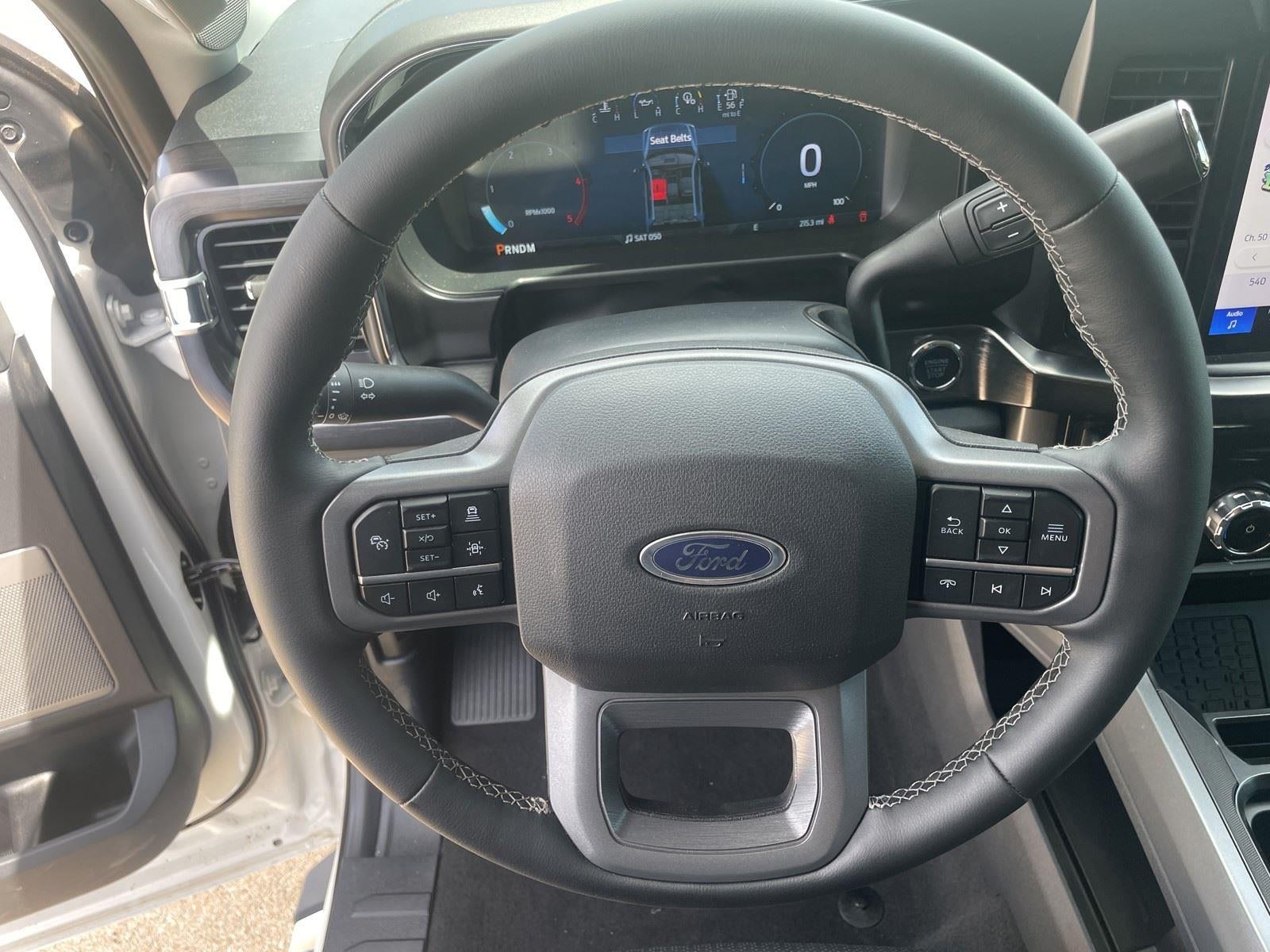 2026 Ford Super Duty F-350 SRW LARIAT