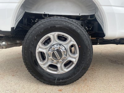 2026 Ford Super Duty F-350 SRW XLT