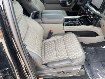 2026 Ford Super Duty F-350 DRW Platinum