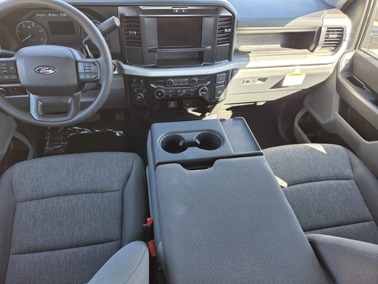2027 Ford Super Duty F-350 DRW XL