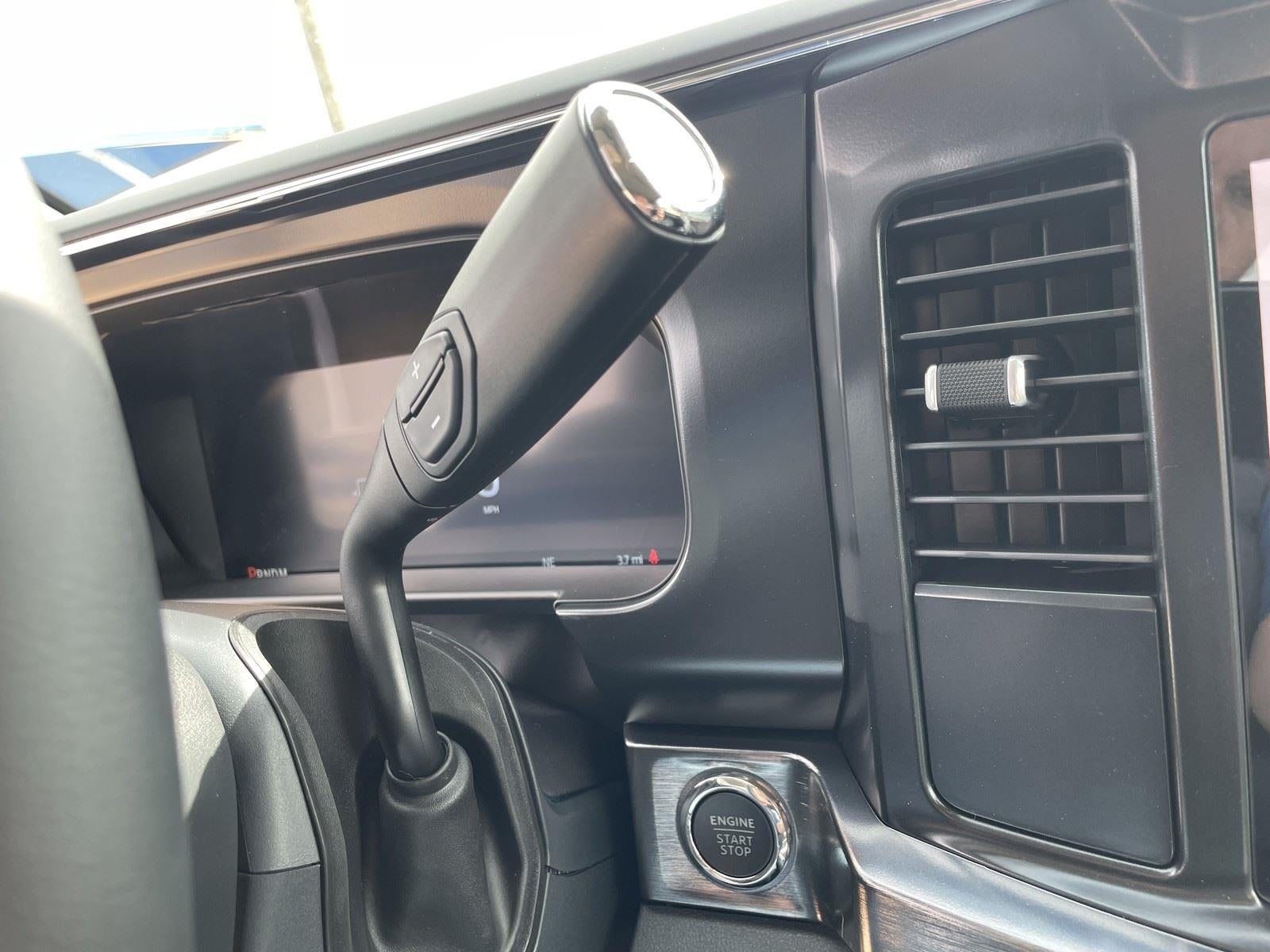 2026 Ford Super Duty F-350 DRW LARIAT