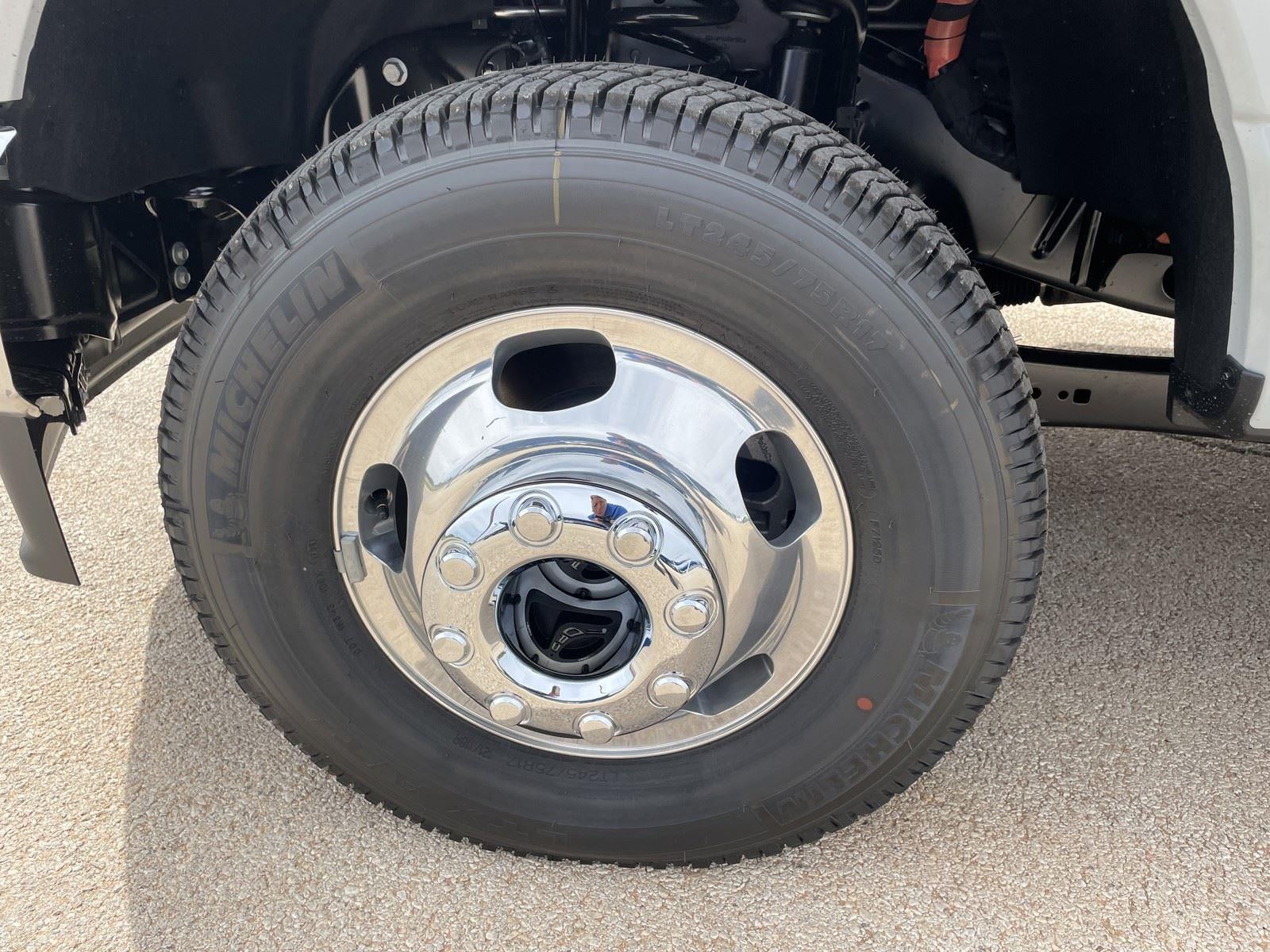 2026 Ford Super Duty F-350 DRW LARIAT