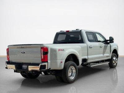 2026 Ford Super Duty F-350 DRW LARIAT