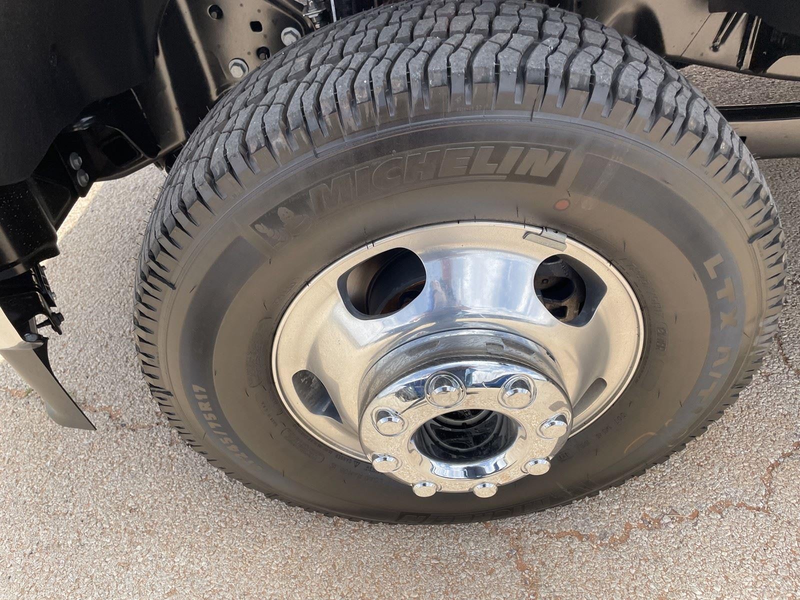 2026 Ford Super Duty F-350 DRW LARIAT