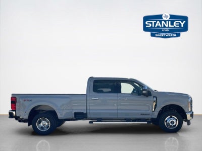 2026 Ford Super Duty F-350 Drw LARIAT