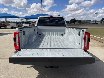 2026 Ford Super Duty F-350 DRW LARIAT