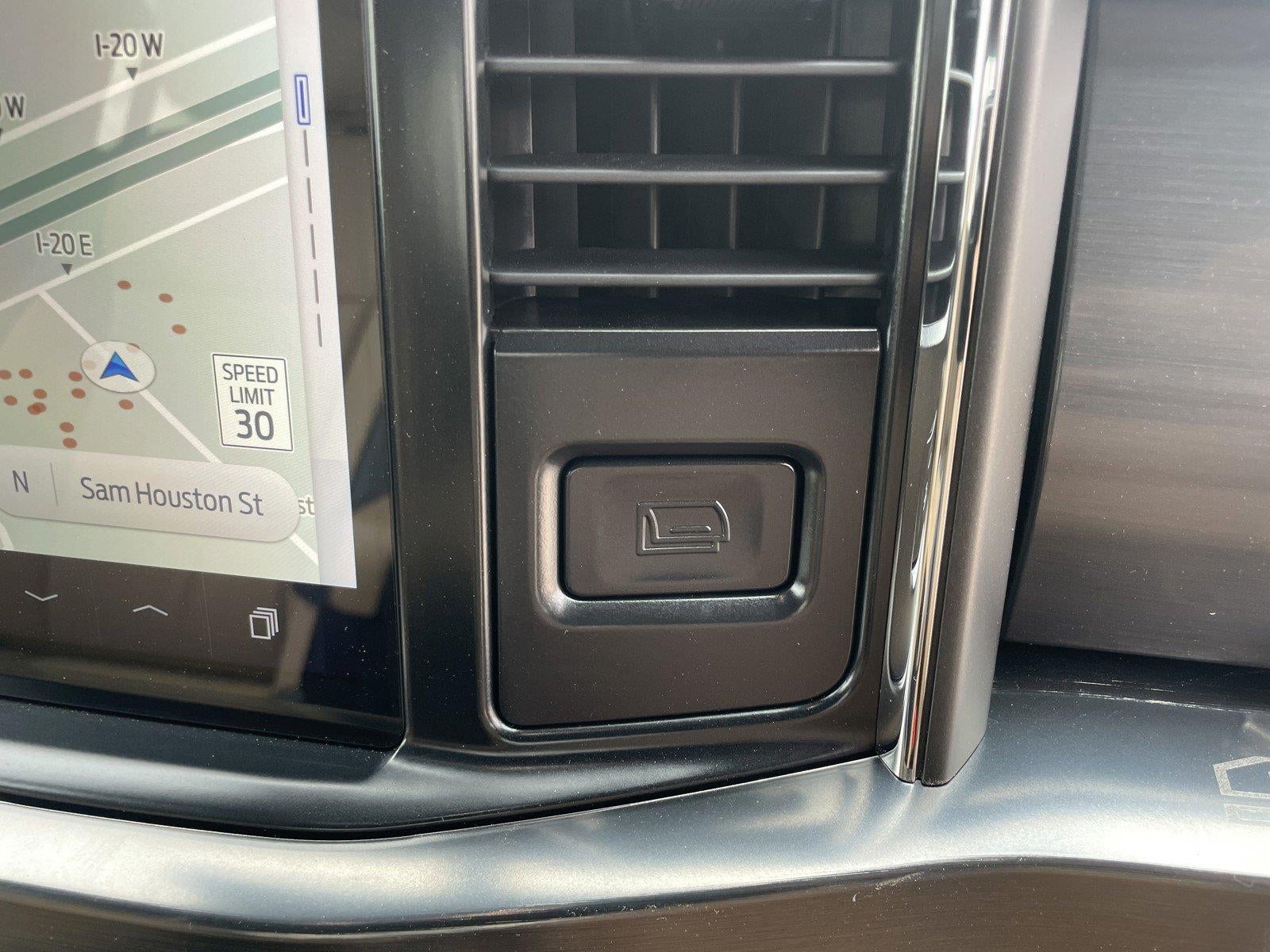 2026 Ford Super Duty F-350 Drw LARIAT