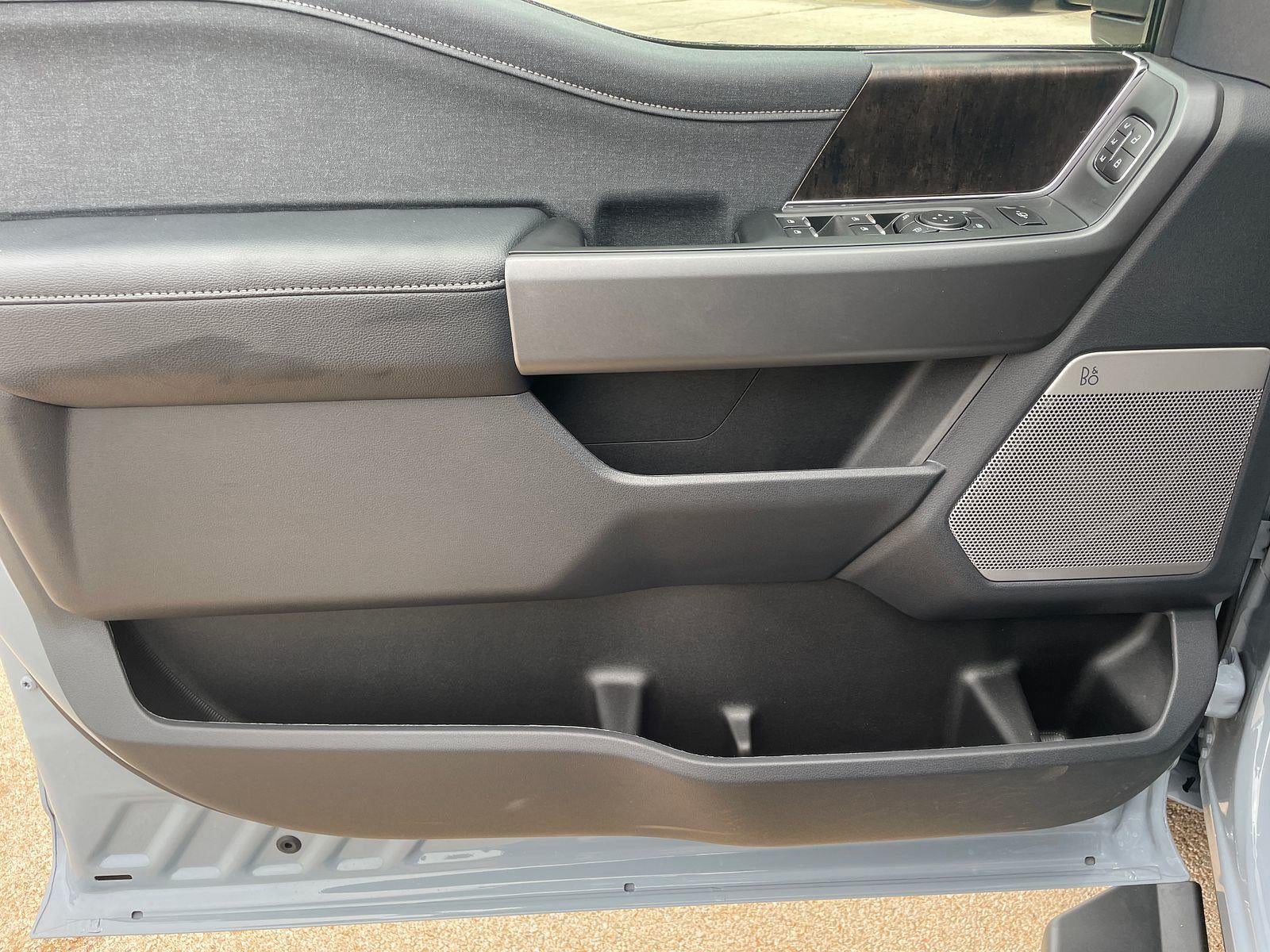 2026 Ford Super Duty F-350 DRW LARIAT