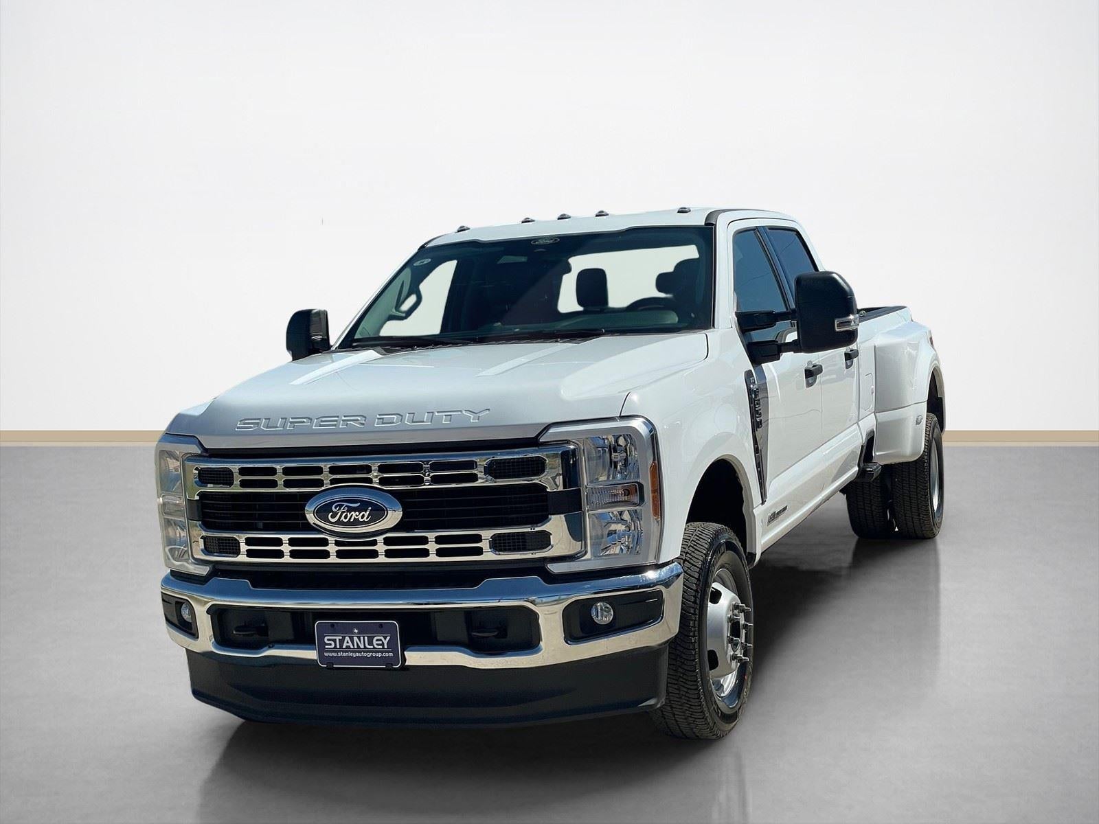 2026 Ford Super Duty F-350 DRW XLT