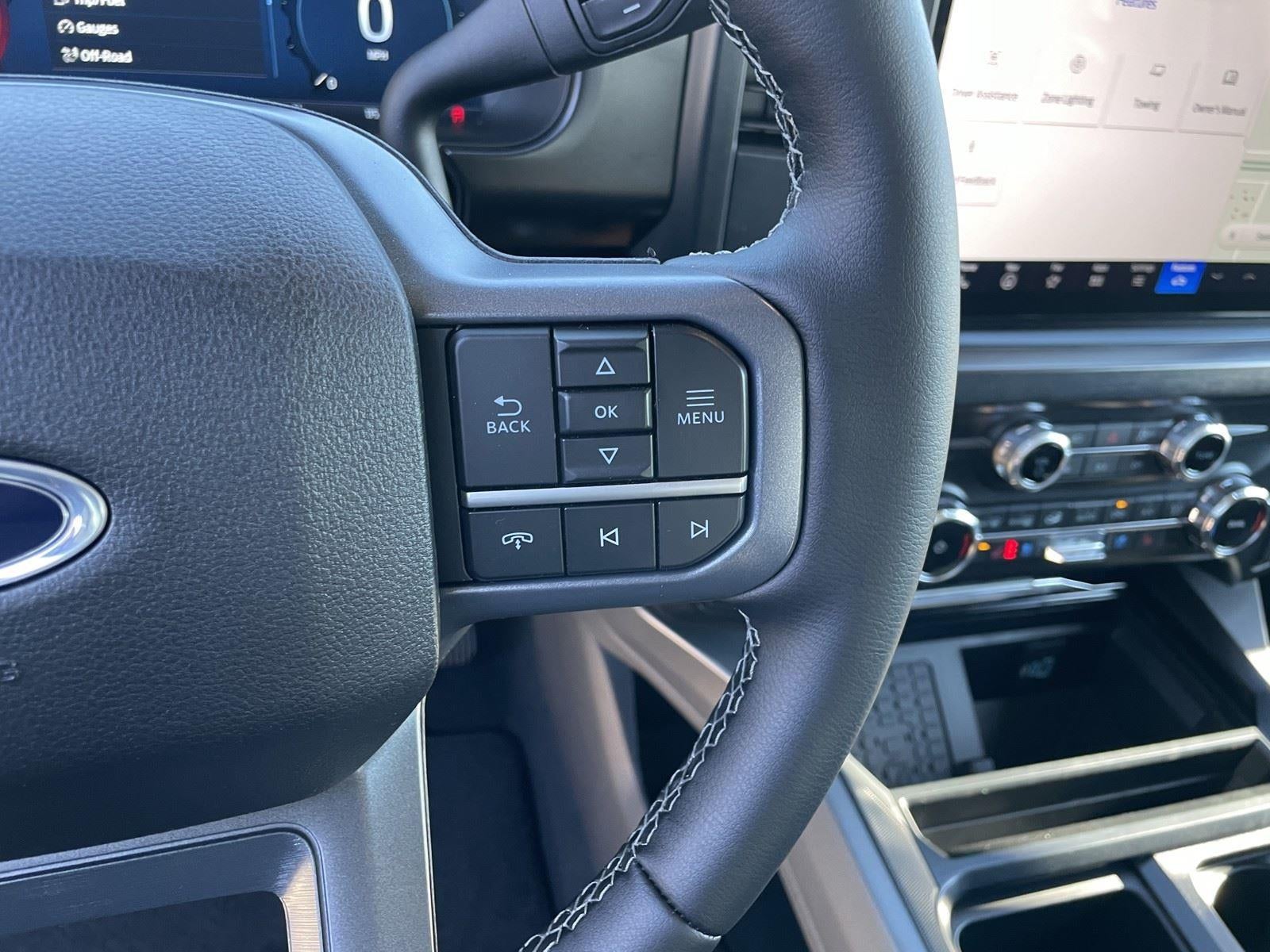 2026 Ford Super Duty F-350 DRW LARIAT