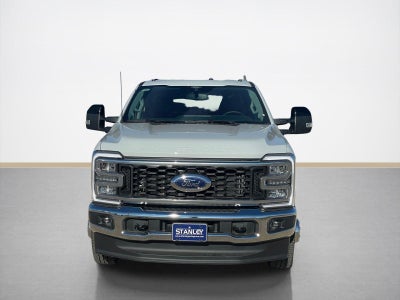 2026 Ford Super Duty F-350 DRW LARIAT