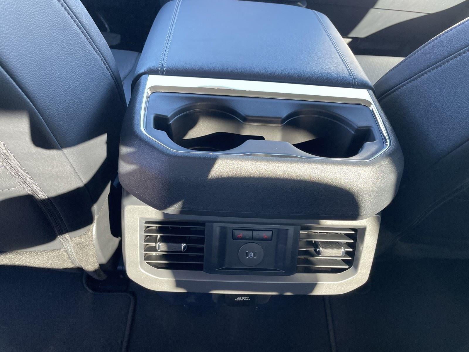 2026 Ford Super Duty F-350 DRW LARIAT