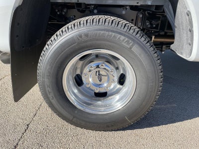 2026 Ford Super Duty F-350 DRW LARIAT