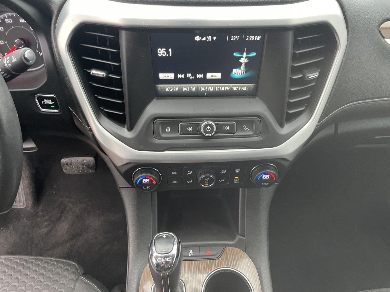 2017 GMC Acadia SLE