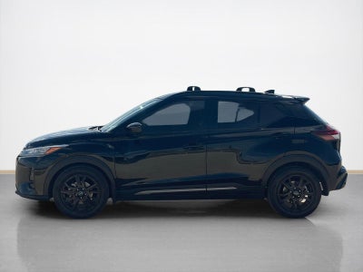 2022 Nissan Kicks SR