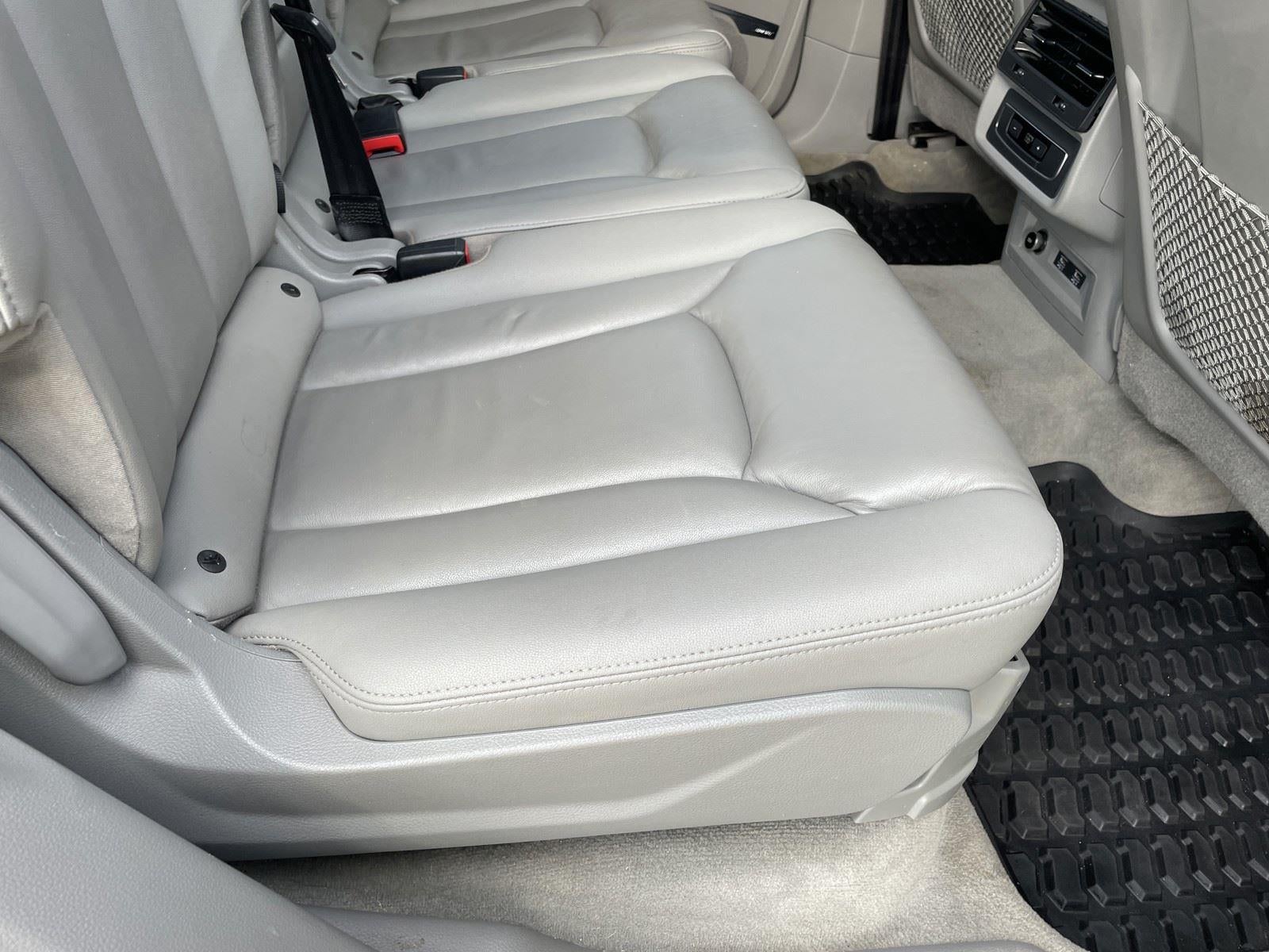 2020 Audi Q7 Premium Plus