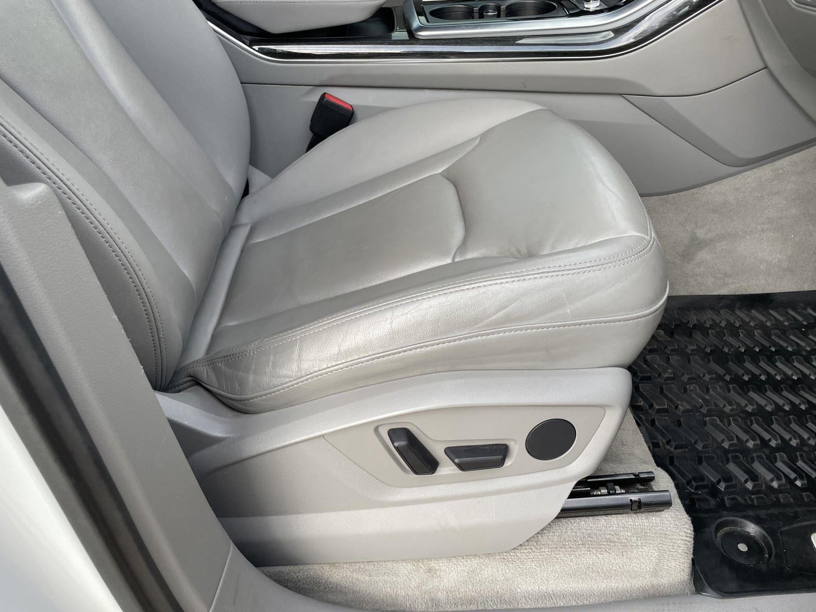 2020 Audi Q7 Premium Plus