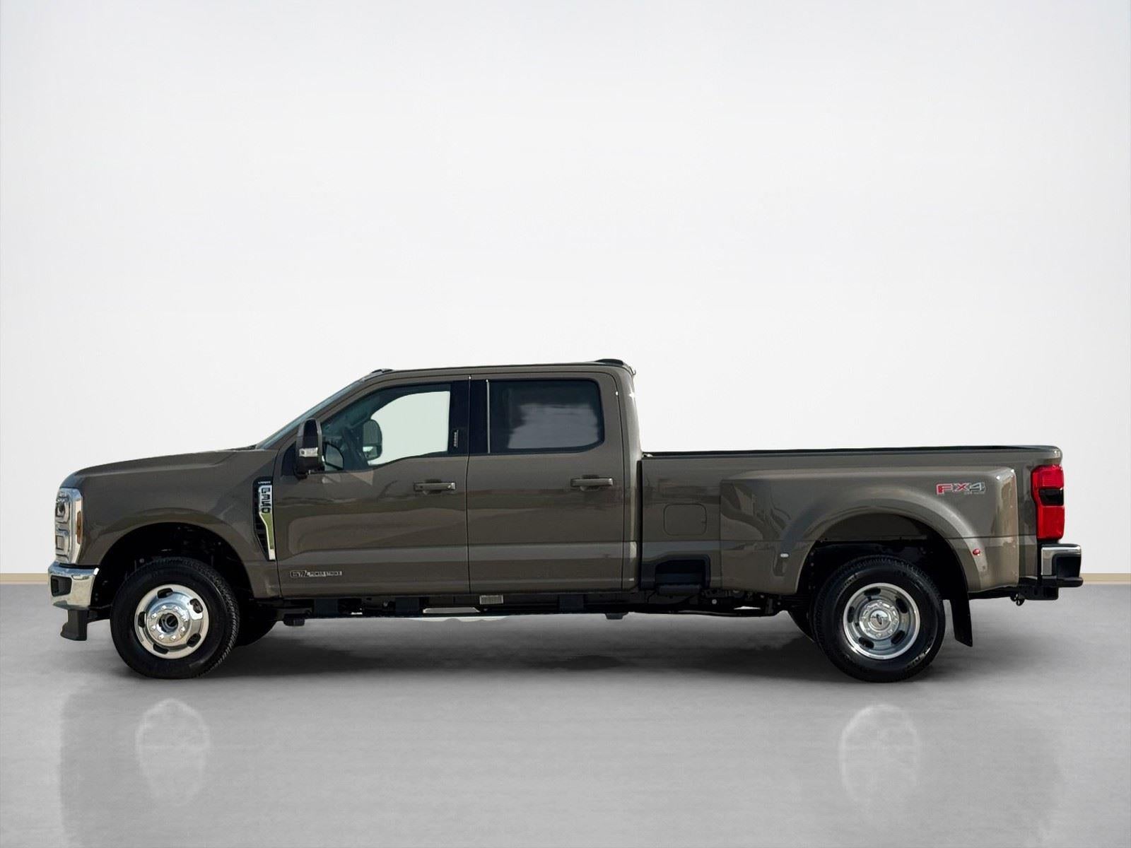 2026 Ford Super Duty F-350® Lariat®