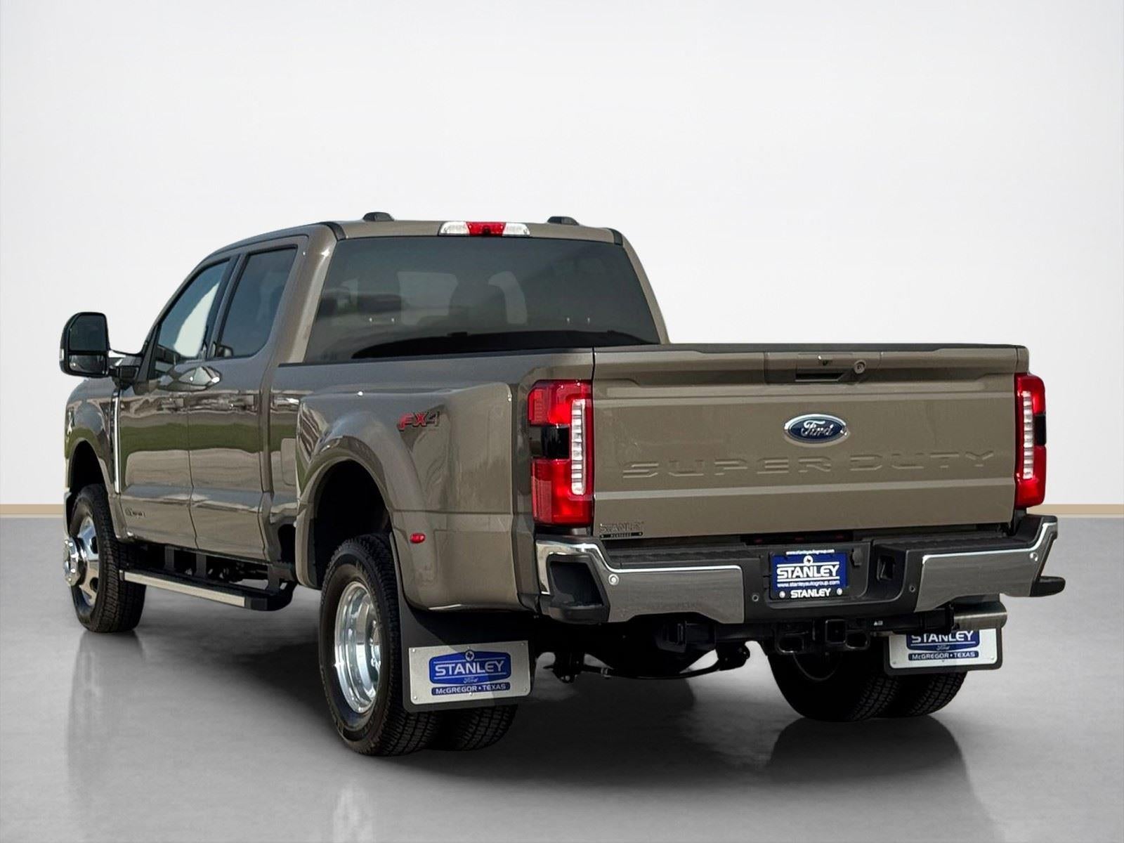 2026 Ford Super Duty F-350® Lariat®
