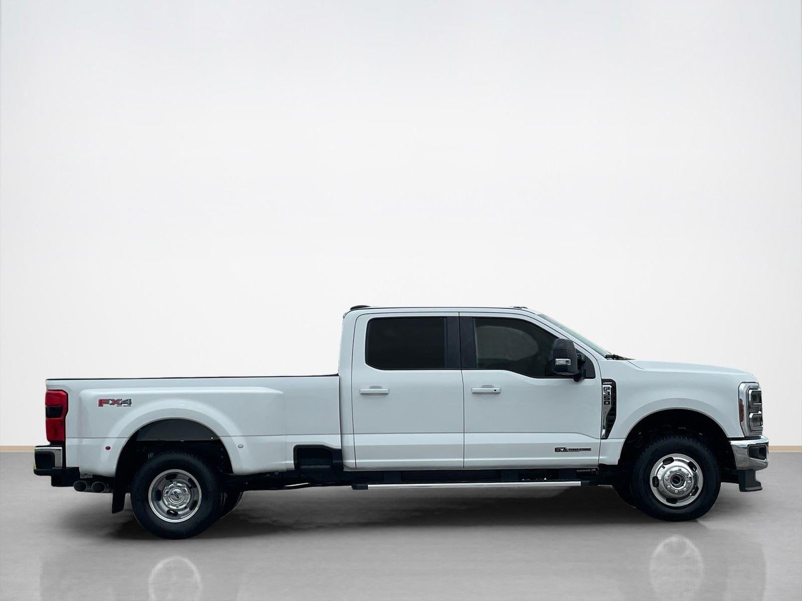 2026 Ford Super Duty F-350® Lariat®