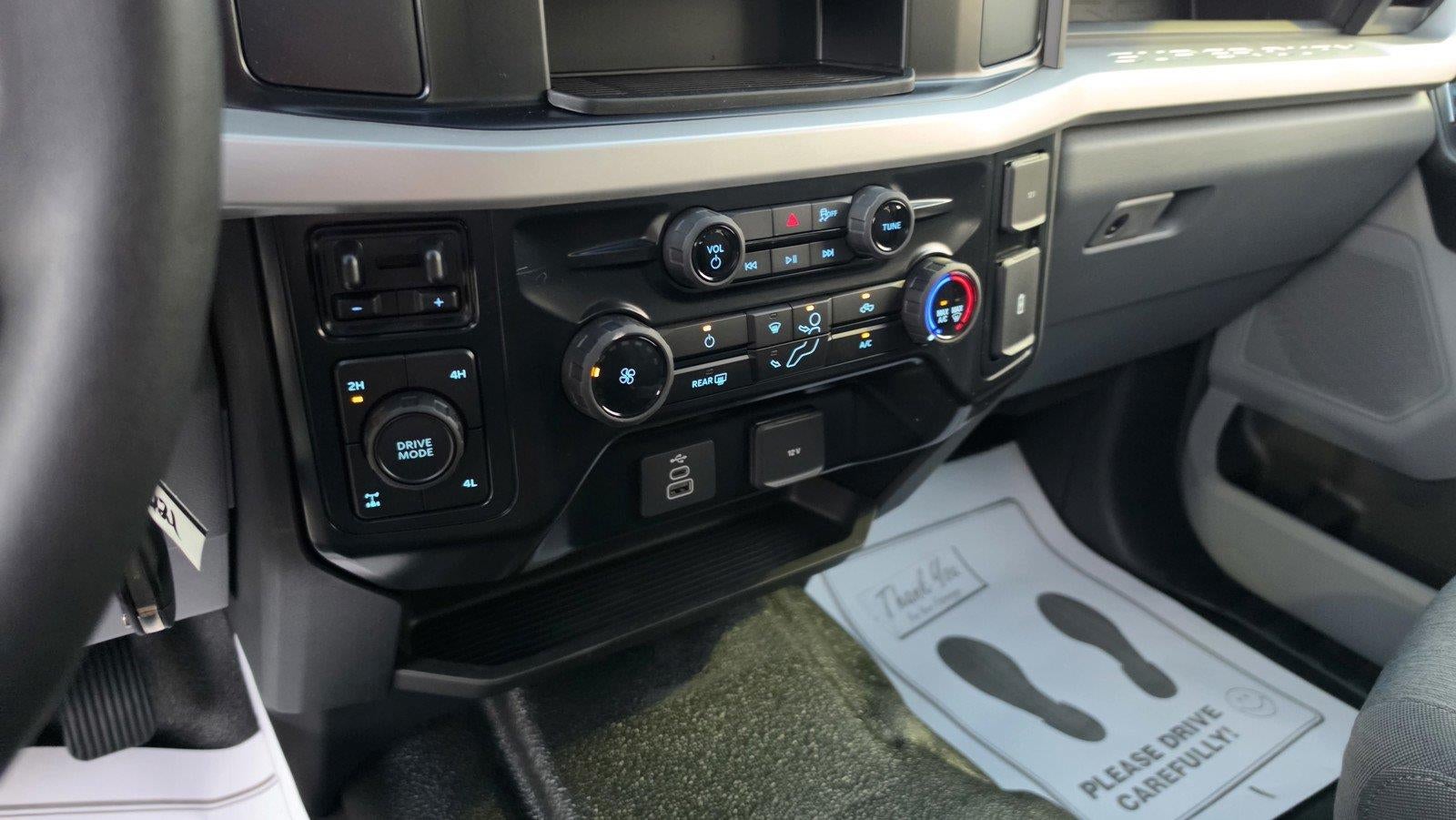 2027 Ford Super Duty F-350 Srw XL 4WD CREW CAB 179 WB 6
