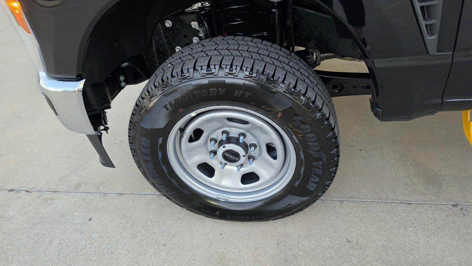 2027 Ford Super Duty F-350 Srw XL 4WD CREW CAB 179 WB 6