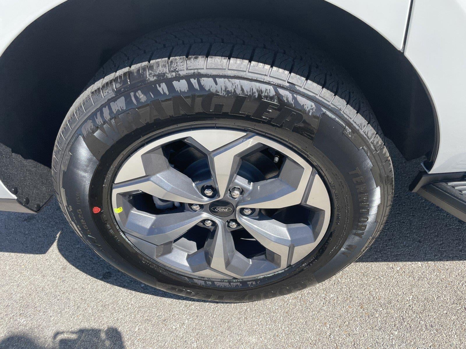 2027 Ford Expedition Max Active