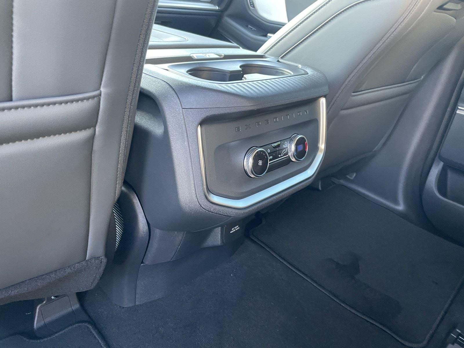 2027 Ford Expedition Active