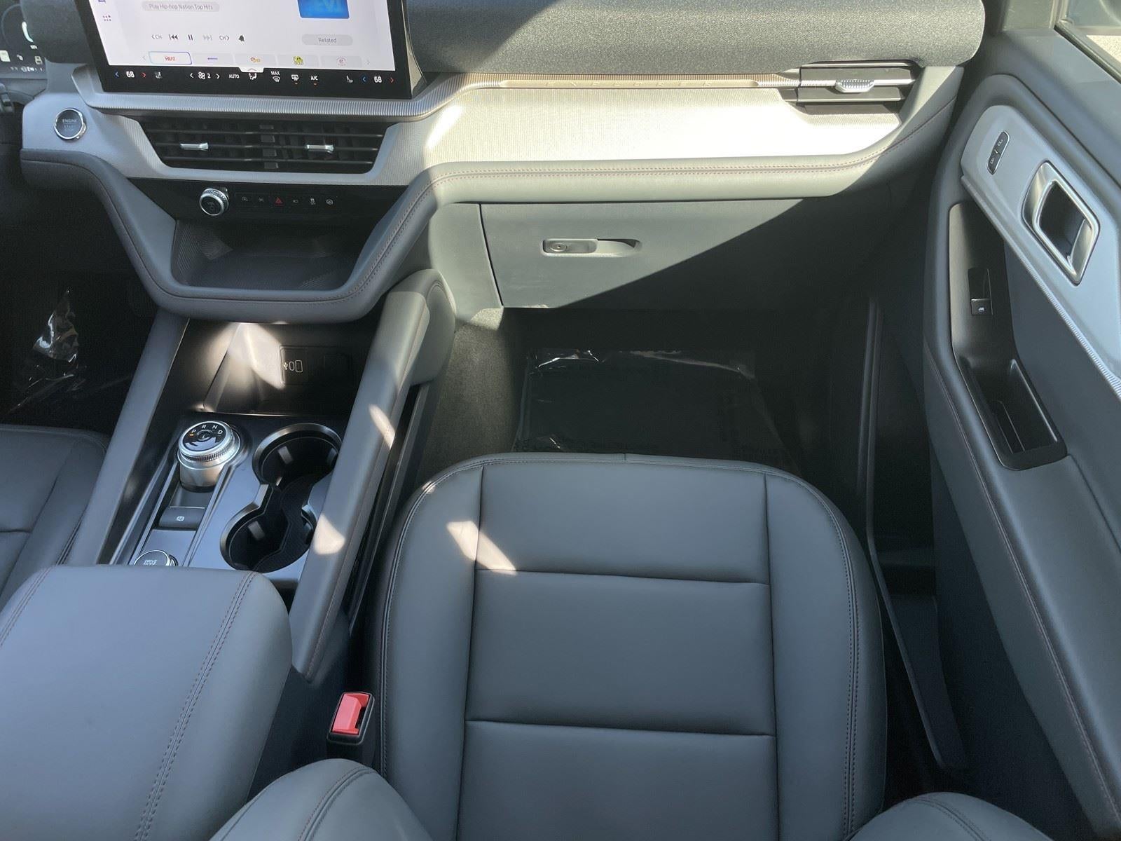 2026 Ford Explorer Active w/100A Pkg