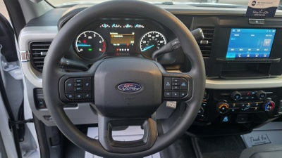 2027 Ford Super Duty F-250 SRW XLT