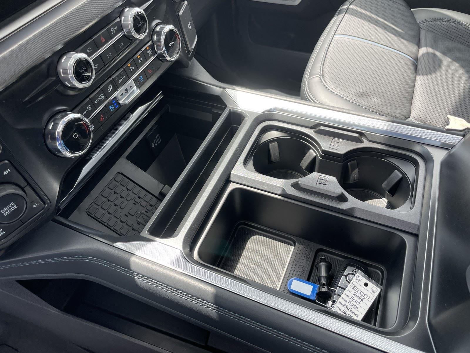 2026 Ford Super Duty F-250 SRW Platinum