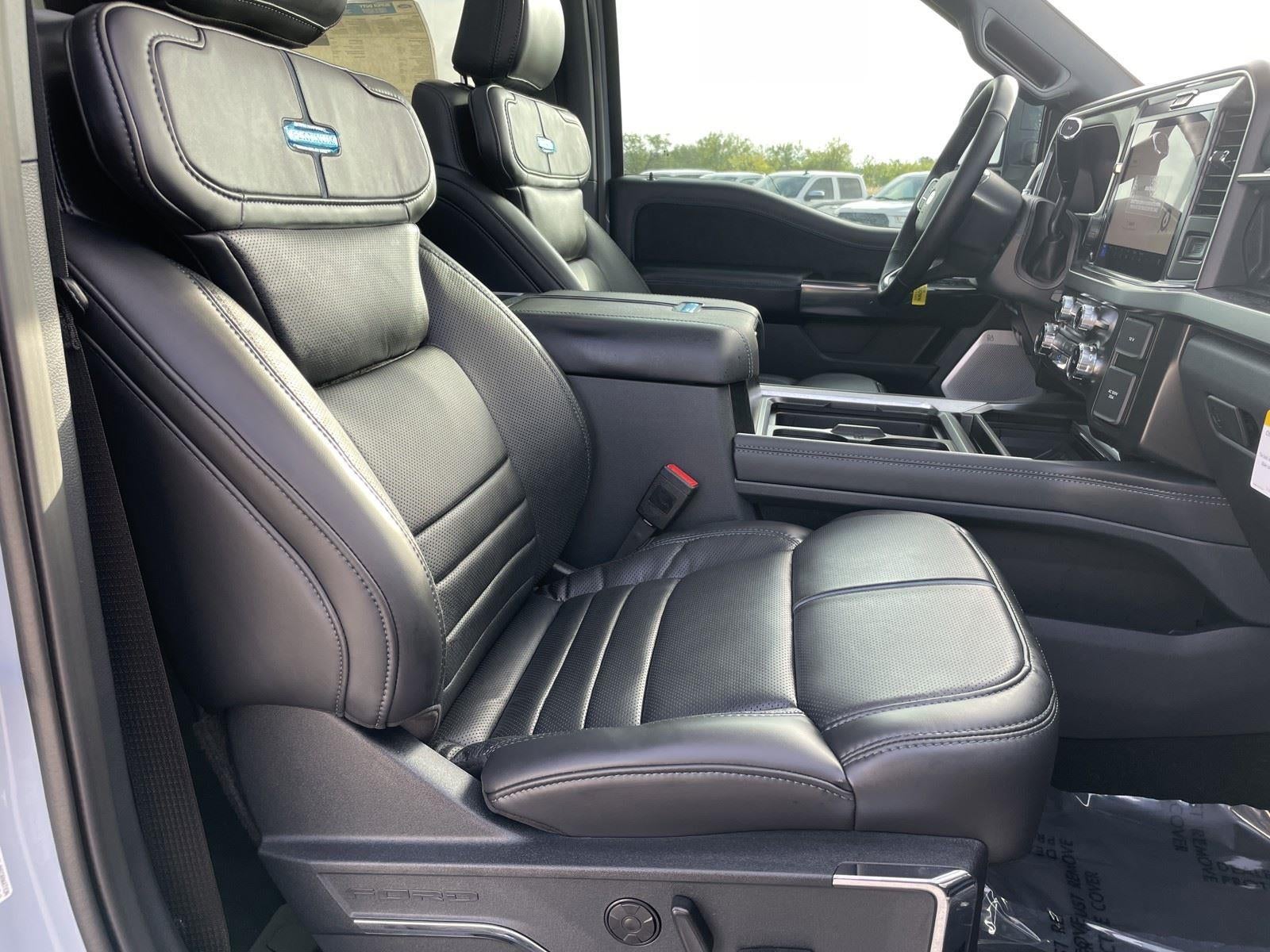 2026 Ford Super Duty F-250 SRW Platinum