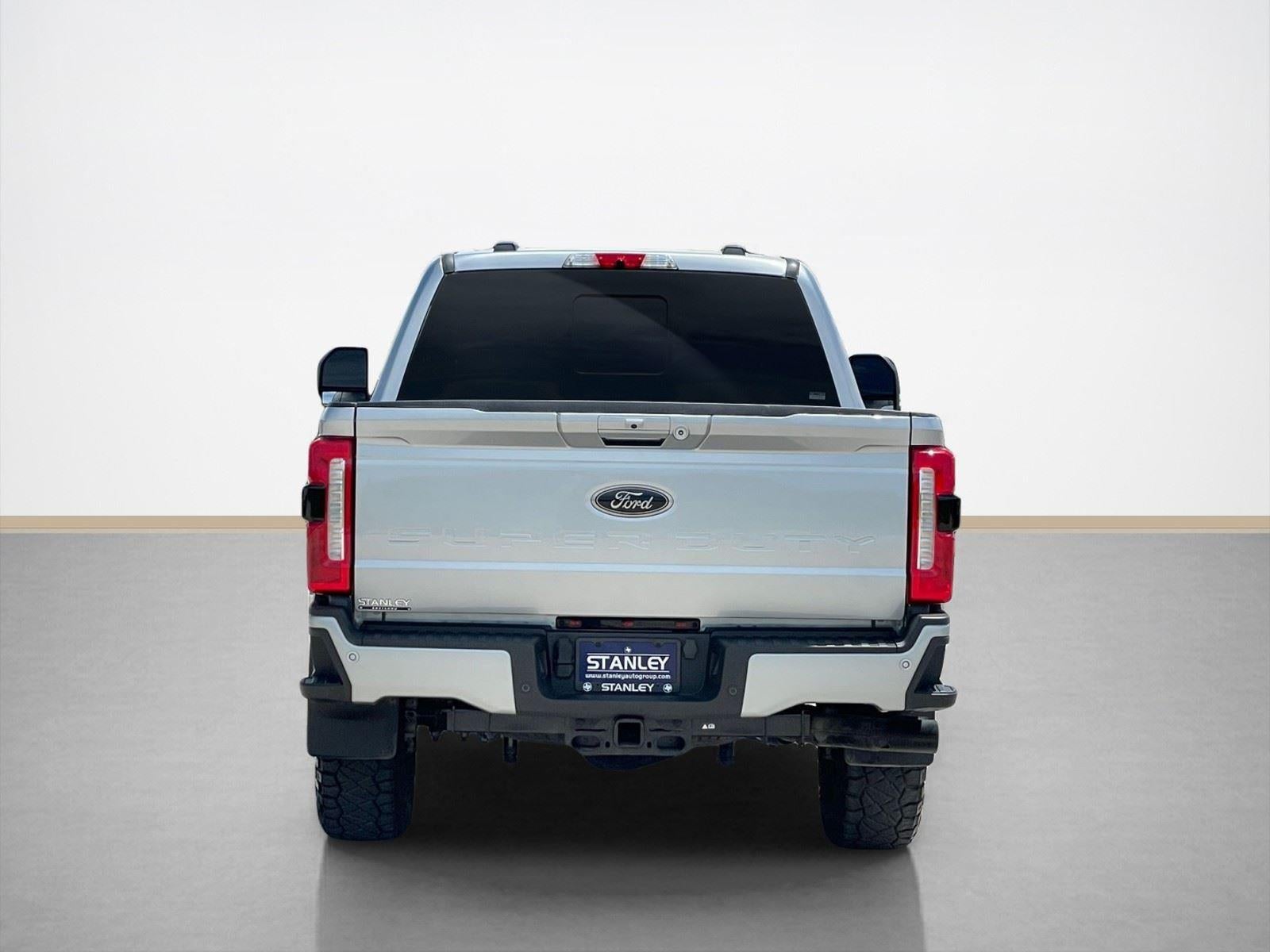 2023 Ford Super Duty F-250 SRW LARIAT