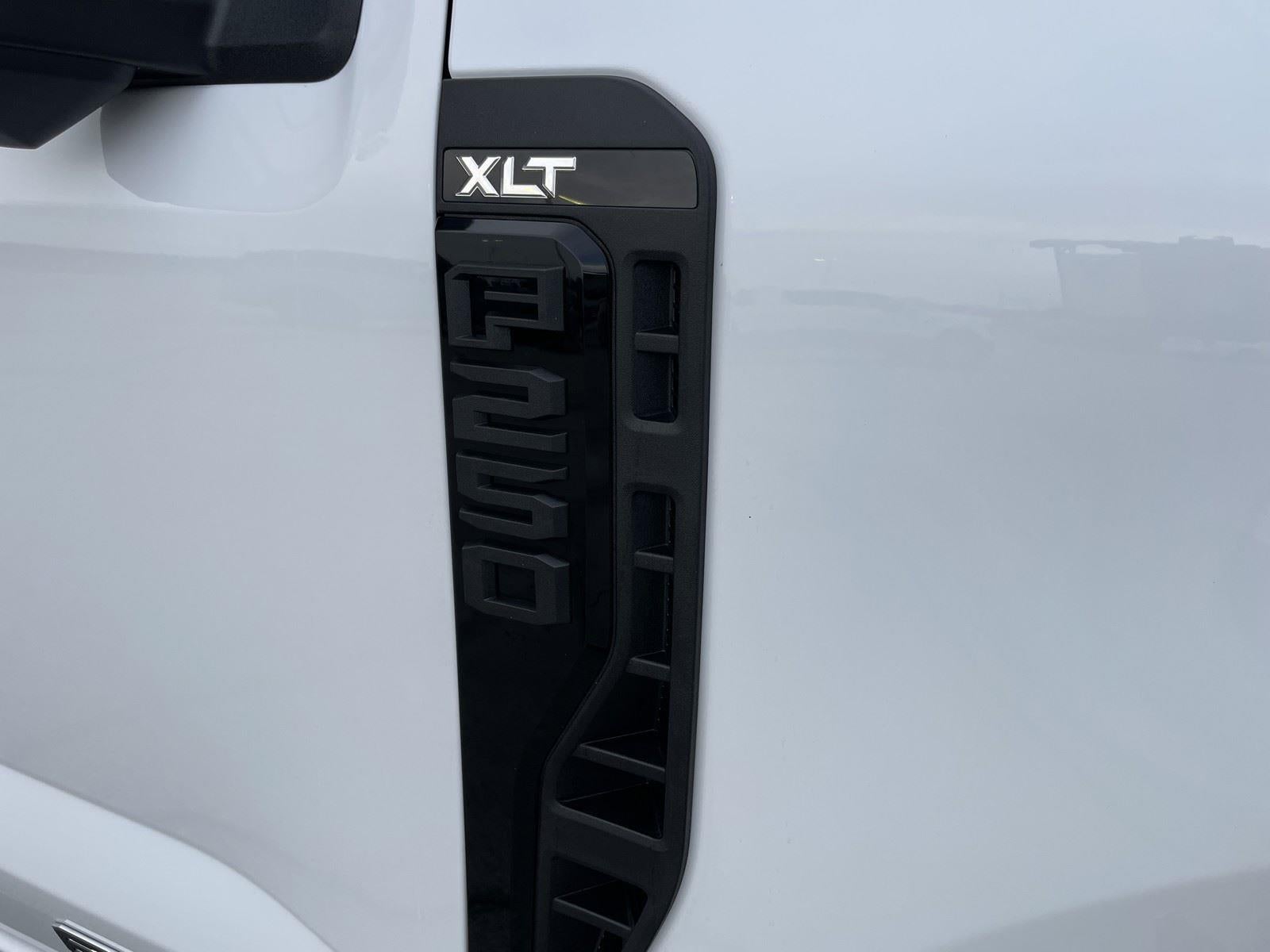 2026 Ford Super Duty F-250 SRW XLT