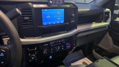2027 Ford Super Duty F-350 SRW LARIAT