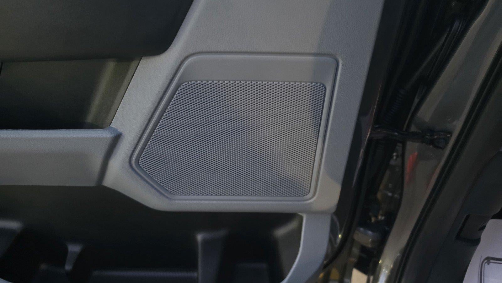 2027 Ford Super Duty F-350 SRW LARIAT