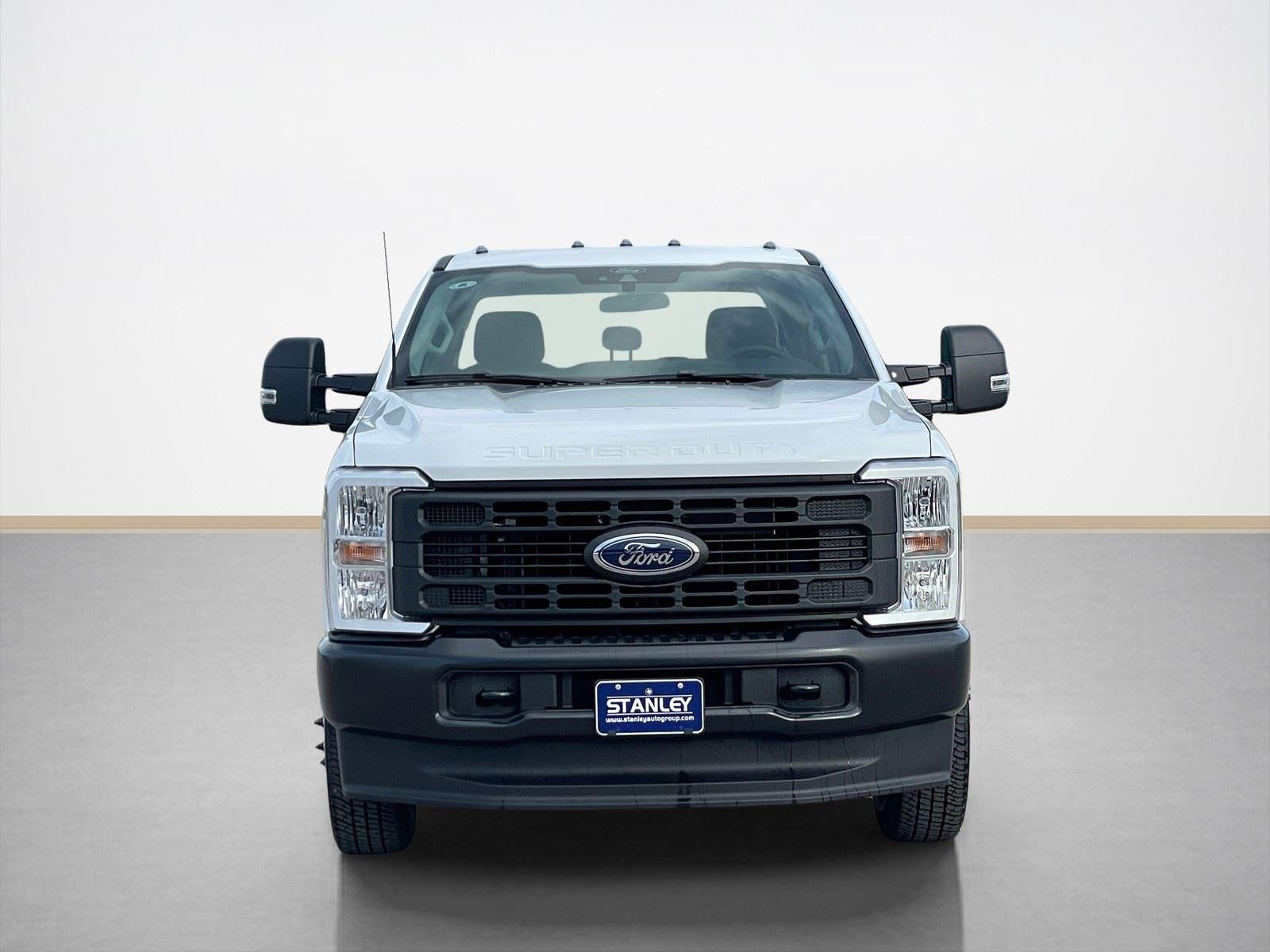 2026 Ford Super Duty F-350 DRW XL