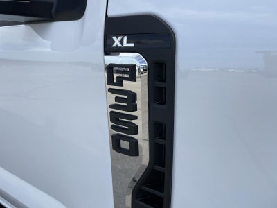 2026 Ford Super Duty F-350 DRW XL