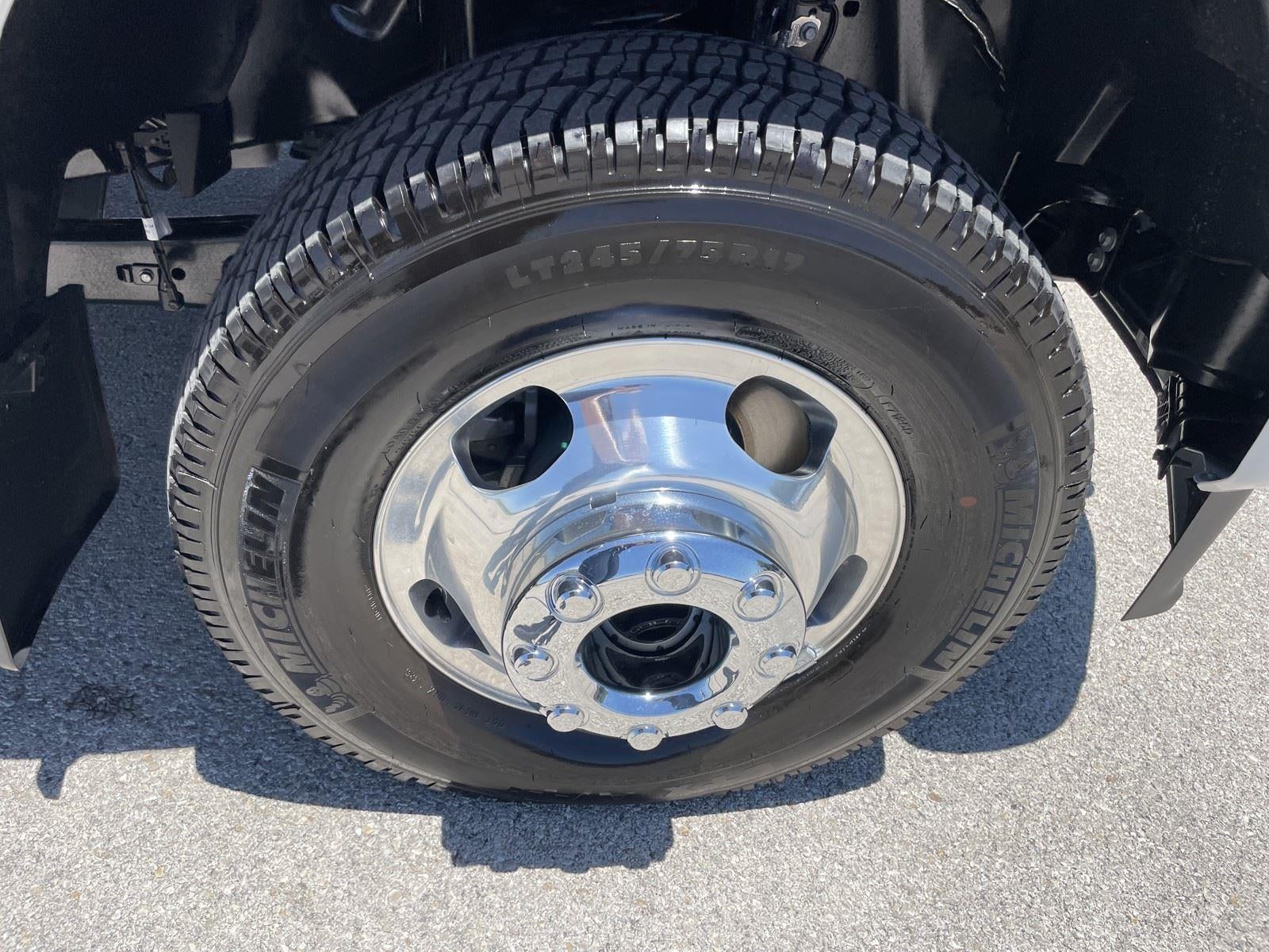 2026 Ford Super Duty F-350 DRW Platinum