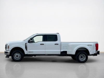 2026 Ford Super Duty F-350 DRW XLT