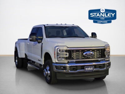 2026 Ford Super Duty F-350 DRW LARIAT