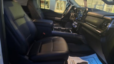 2026 Ford Super Duty F-350 DRW LARIAT