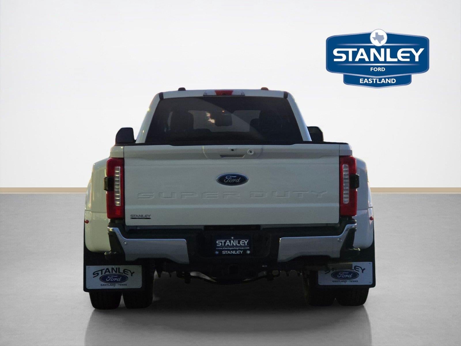 2026 Ford Super Duty F-350 DRW LARIAT