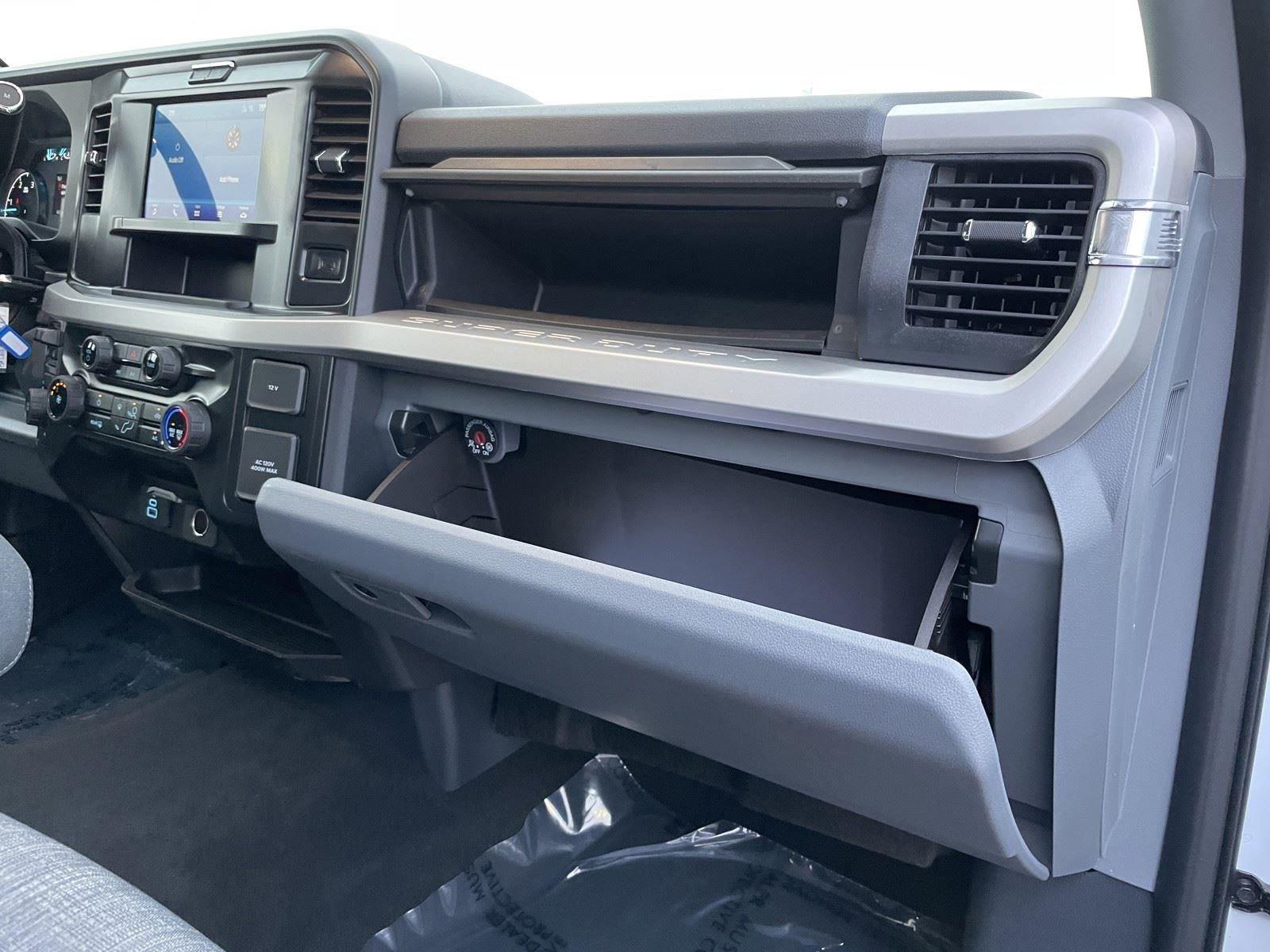 2026 Ford Super Duty F-350 DRW XLT