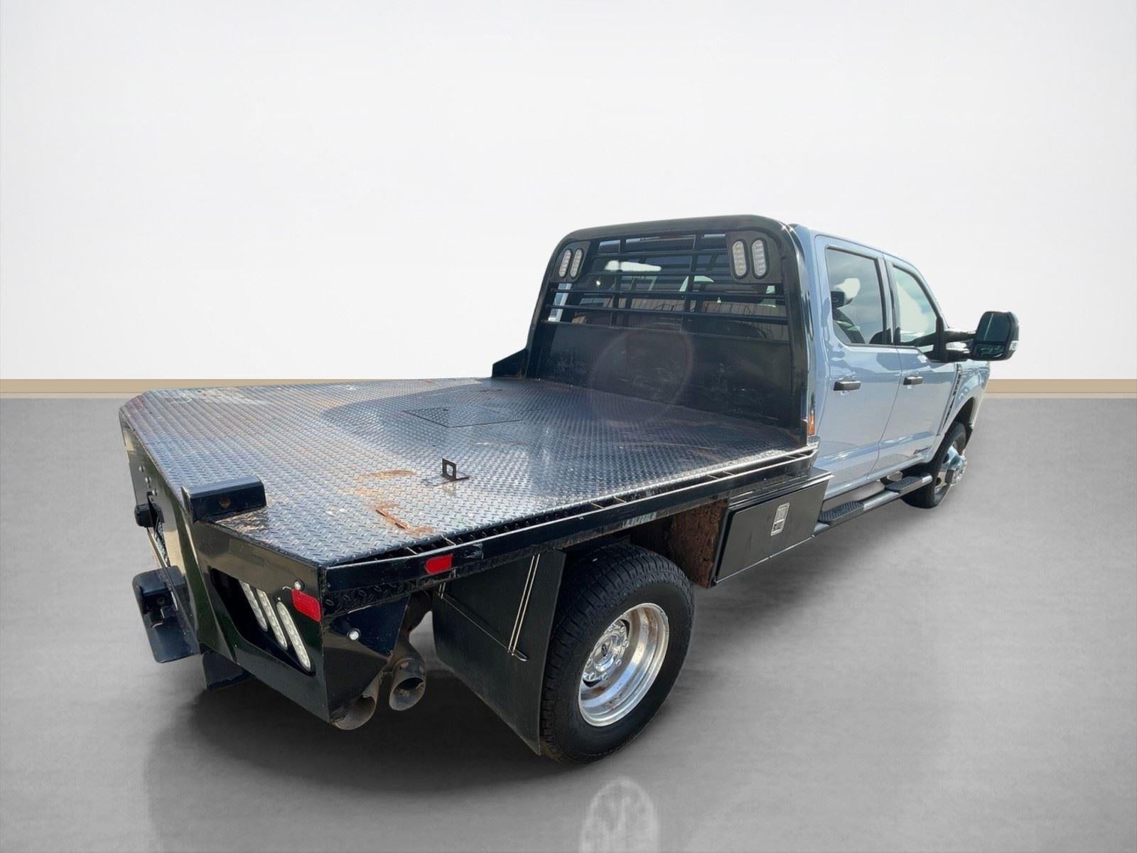 2023 Ford Super Duty F-350 DRW XLT