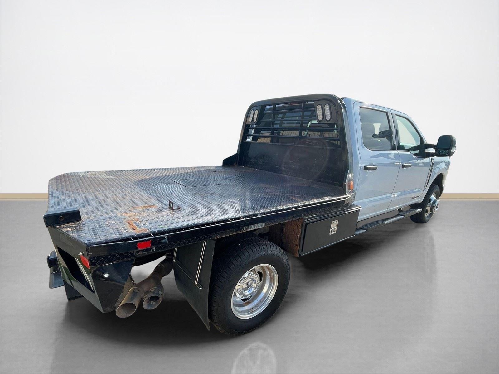 2023 Ford Super Duty F-350 DRW XLT
